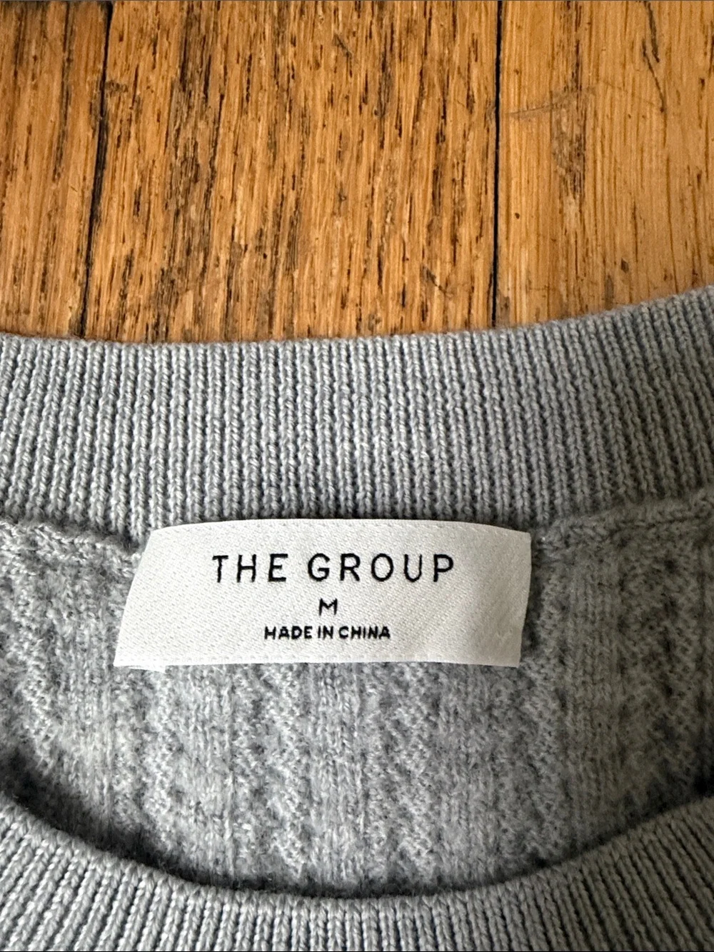 Aritzia 100 percent wool Light Gray Cable Knit Crewneck Sweater size M EUC